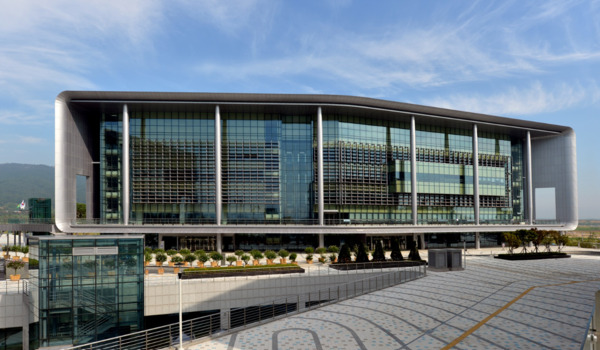 충남도의회는 5일부터 다음 달 15일까지 41일간 제362회 정례회를 개회하여 행정사무감사를 진행하고, 2026년도 본예산안 및 조례안 등을 심의할 예정이라고 밝혔다. / 뉴스티앤티 DB