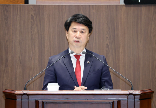 충남도의회는 5일 국민의힘 이상근 의원이 제362회 정례회 제1차 본회의에서 5분 발언을 통해 '내포신도시 명품화를 위한 3대 핵심사업'을 제안하며, 충남도의 적극적인 추진을 촉구했다고 밝혔다. / 충남도의회 제공