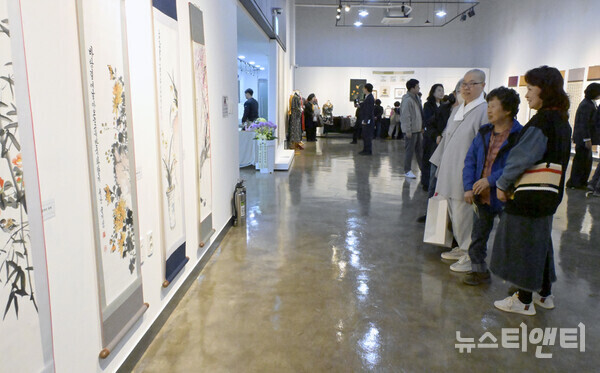 순창군 군민사회교육 수강생 작품전시회 / 순창군 제공