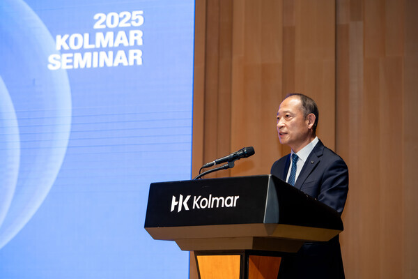 최현규 대표이사가 인사말을 전하고 있다 / 한국콜마