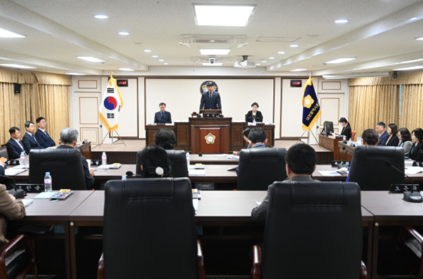 대전 중구의회는 오는 20일부터 12월 19일까지 30일간 제270회 제2차 정례회 의사일정에 돌입할 예정이라고 밝혔다. 사진은 제269회 임시회 본회의 모습 / 뉴스티앤티 DB