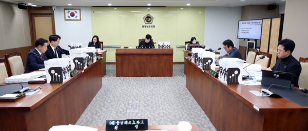 충남도의회 기획경제위원회는 13일 충남테크노파크(TP)와 투자통상정책관에 대한 2025년도 행정사무감사를 실시했다고 밝혔다. / 충남도의회 제공