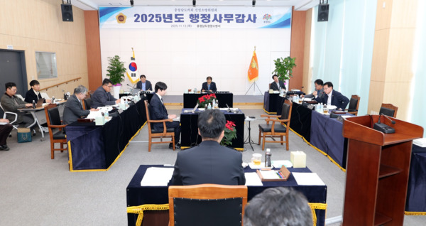 충남도의회 건설소방위원회는 13일 청양소방서와 보령소방서를 대상으로 제362회 정례회 2025년도 행정사무감사를 실시하고, 고령화와 농촌·산간지형 등 지역 특성을 고려한 소방대응체계 강화 대책을 집중적으로 주문했다고 밝혔다. / 충남도의회 제공