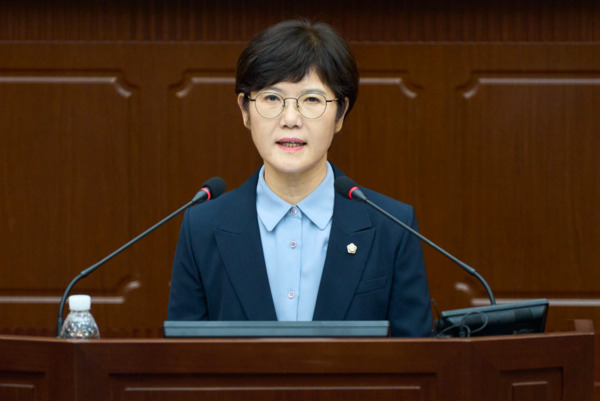 대전 서구의회는 13일 제293회 제2차 정례회 제1차 본회의에서 더불어민주당 신혜영 의원이 발의한 '성평등가족부 위상 강화 및 세종시 이전 촉구 결의안'을 채택했다고 밝혔다. / 대전 서구의회 제공