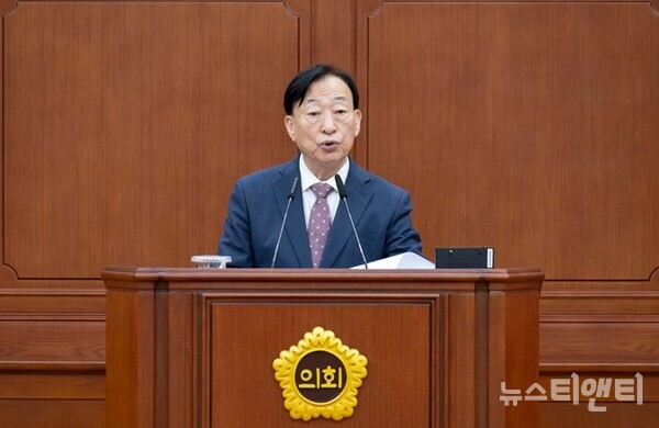 설동호 대전시교육감이 19일 대전광역시의회 시정연설에서 ‘대전교육 성과와 2026년도 정책방향’을 발표하고 있다. / 대전교육청 제공