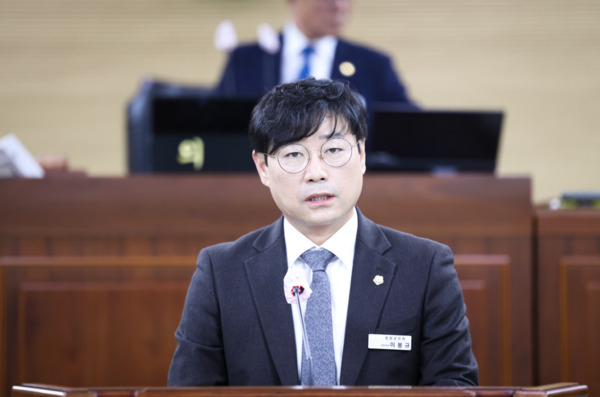 청양군의회는 지난 18일 이봉규 의회운영위원장이 제316회 정례회 제1차 본회의 5분 발언을 통해 청양군의 마약류 예방 및 대응체계 강화 방안 마련을 촉구했다고 밝혔다. / 청양군의회 제공