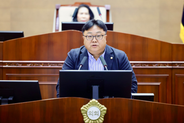 천안시의회는 20일 제284회 제2차 정례회 제1차 본회의에서 더불어민주당 박종갑 의원이 5분 발언을 통해 천안시 기부 문화의 성숙을 위한 '익명기부 활성화' 필요성을 강조했다고 밝혔다. / 천안시의회 제공