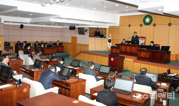 정읍시의회 제308회 제2차정례회 제2차 본회의 (2025 11 21) / 정읍시의회 제공