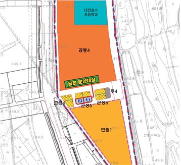 대전도시공사는 도안갑천지구 친수구역에 조성된 단독주택용지 1필지, 근린생활시설용지 3필지 등 4필지(면적 1992㎡)를 재공급한다고 25일 밝혔다. / 대전도시공사 제공