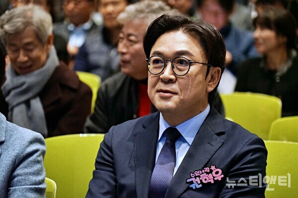 [기획] '역풍비상' 권혁우가 꿈꾸는 수원의 그랜드 디자인…
