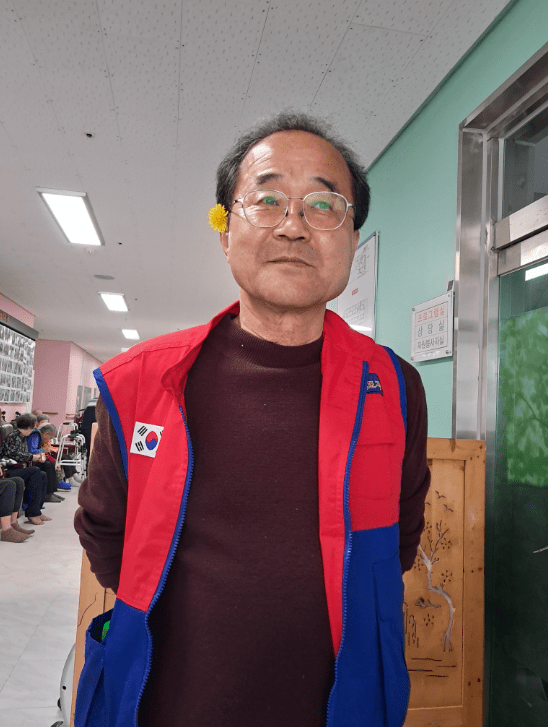 故 <b>김종필</b> 음성 무극중학교 <b>교사</b> 유가족, 학교발전기금 1,600만원 기탁