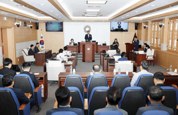 태안군의회, 제323회 제1차 정례회 개회...15일간 의사일정 돌입